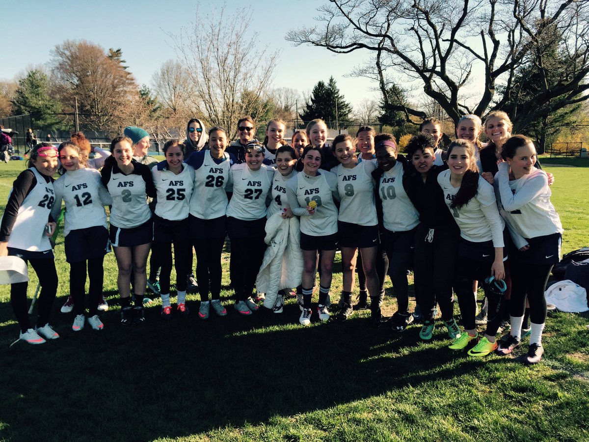 AFS_Roos's tweet photo. AFS Varsity Girls Lax's Emily Israel with her teammates, celebrating her 100th career goal. 💯 #congrats #onto200 https://t.co/b9mctrPRUH