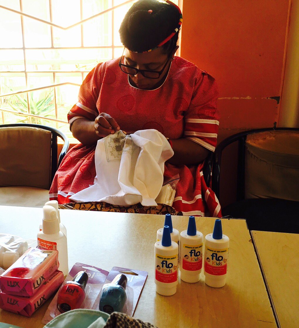 FloNasalHealth's tweet photo. #FloKids out on the donation table - Helping impoverished #children in #Kopanang #Africa x https://t.co/c21ptFnwH9