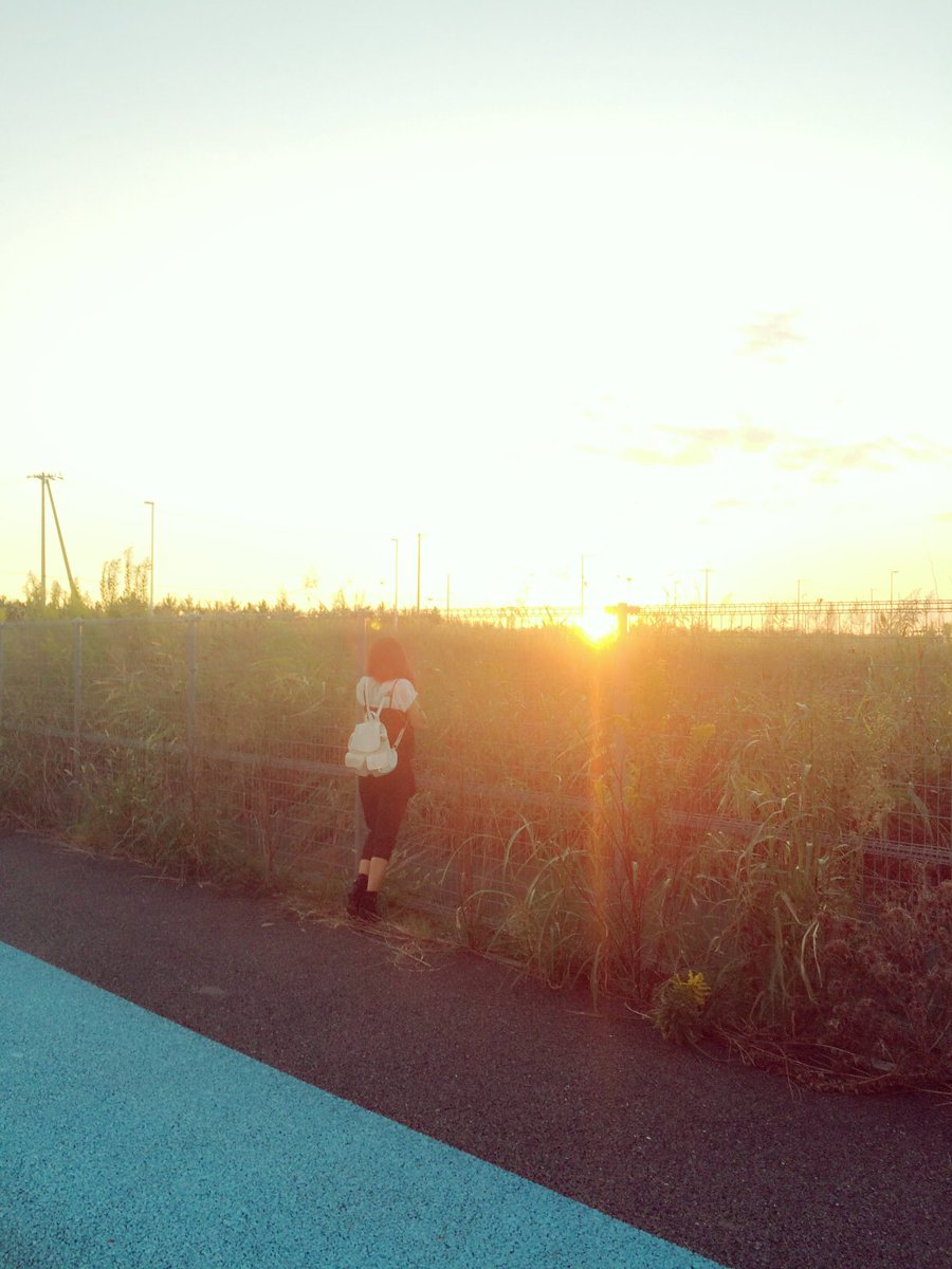 chnchnx's tweet photo. 素敵な1年になるといいな。

いろんな発見ができるといいな☺

大切な人ができるといいな。

あと、2年後… https://t.co/PvBRUFxi2K