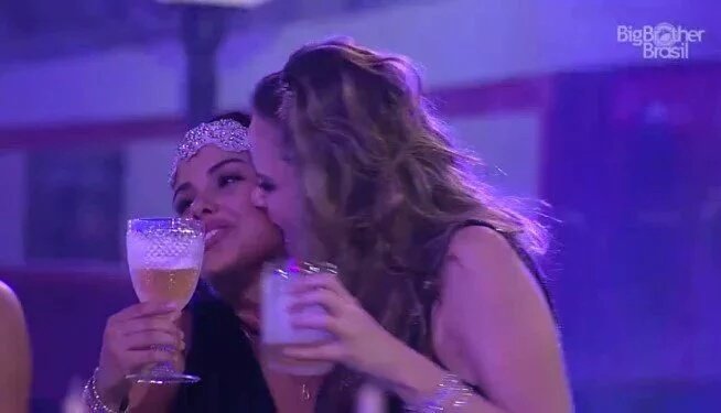 sayitvini's tweet photo. ANNIK É TÃO LINDO TÃO LINDO
QUE DEVERIA SER UM ELOGIO
"NOSSA VOCÊ TA TÃO ANNIK HOJE" #BBB16 https://t.co/INxyRdenTo