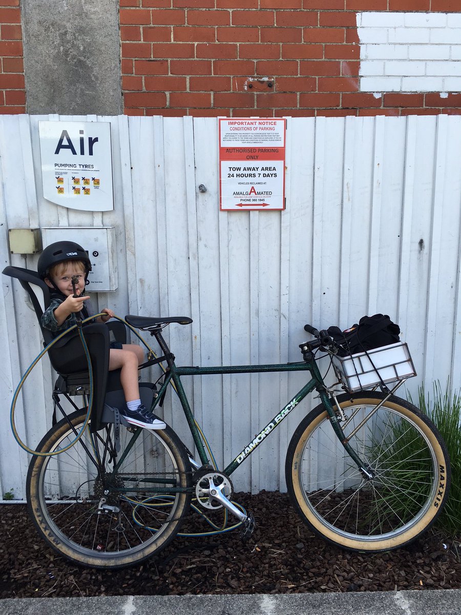 BikeAKL's tweet photo. A tiny epic father/son Auckland adventure by bike, train and ferry! Featuring @twhitesbikes: https://t.co/RnohevahtS https://t.co/425Ut2o2qN