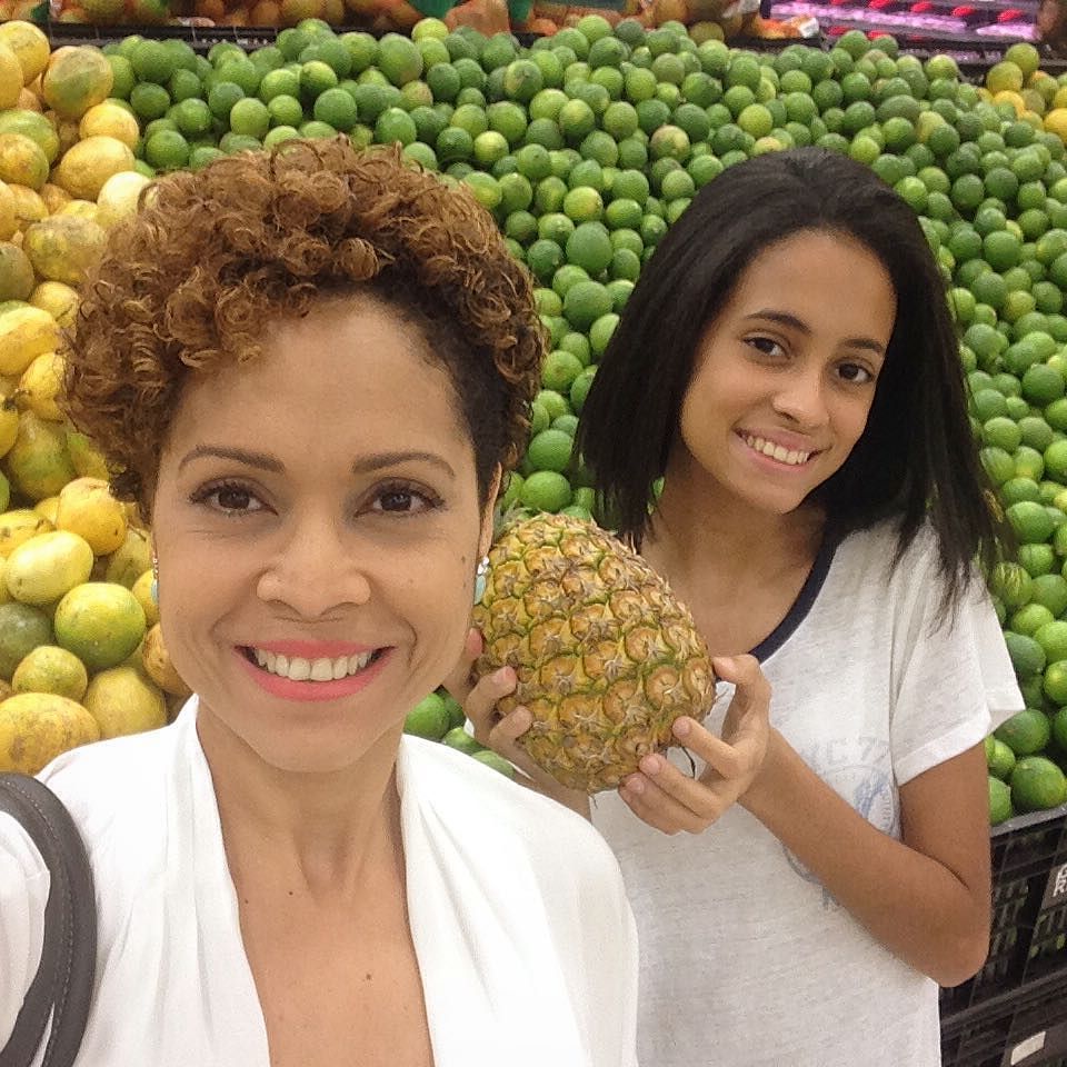 elainefelizd's tweet photo. Enseña a tus adolescentes (varones y hembras) a comprar frutas y vegetales y a hacer una c… https://t.co/T76HCAcPw0 https://t.co/dxuGfEjNX9