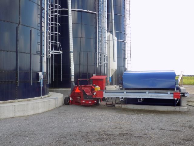 deBlauweSilo's tweet photo. Open House Apr/14 at Celmar Dairy. An award winning dairy featuring fully automated feeding and robotic milking. https://t.co/gQK0uXF76E