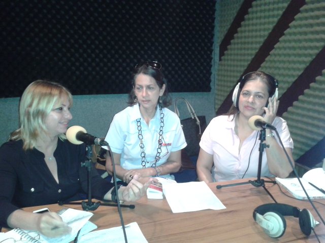 Emocion981's tweet photo. #AlAire #Puntodeequilibrio @aidacharitin con la Dra. Yolanda Guerrero jueza 1era de mediación, sustanciación y - - https://t.co/yK95Kxqpqr