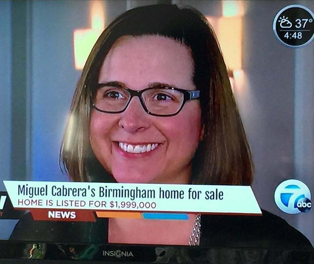 MaureenFrancis's tweet photo. That's me on your TV! #wxyzdetroit #metrodetroit #cbpreviews #cbwm #realtorlife #getrealtor https://t.co/3eUyUQ0SLx https://t.co/EfoubmBv0e