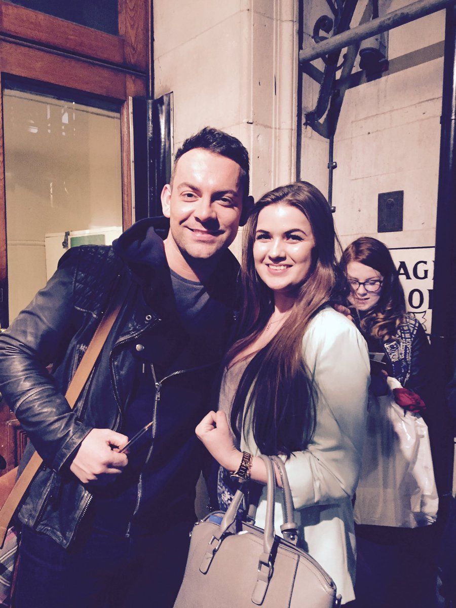 Annie_Butcher's tweet photo. @thebenforster so happy I met Ben after his amazing performance of Phantom, he is by far the best I've ever seen 🎭❤️ https://t.co/dDc0Oqv7pd