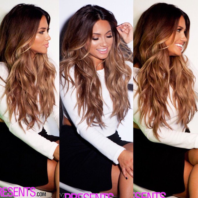 When you're having an amazing his moment 😝👽 using my #BurciagaBlends extensions by @BellamiHair in color<a href="/tag/burciagablends"class="tags"><span>#burciagablends</span></a>