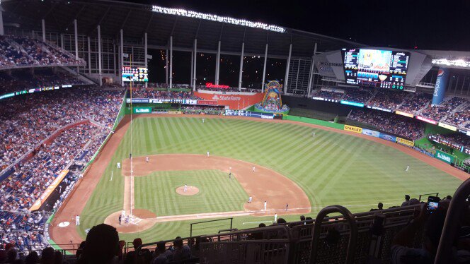 danzyl66's tweet photo. I'm in section 310 come get at me
#LetsGoFish
#OpeninNight https://t.co/gYTPAlScxM