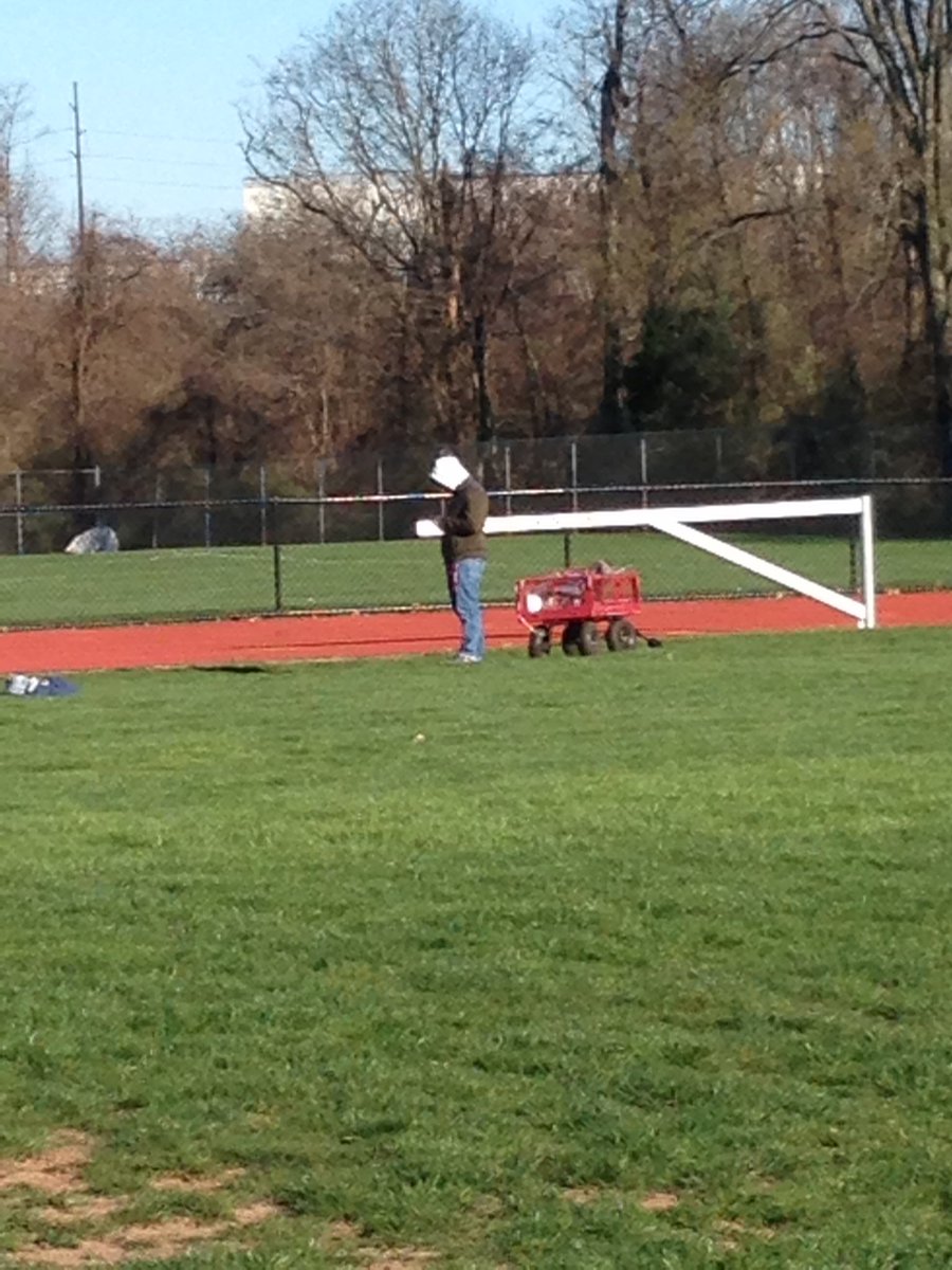 MikeZwatty's tweet photo. Our fearless #trackmanager hard at work @mattwalter15 https://t.co/EmVsK6jYOT