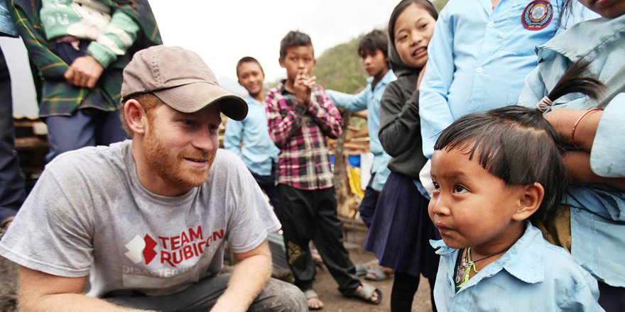 people's tweet photo. See new photos of Prince Harry in hero mode – building a school in Nepal! https://t.co/1JHHANsgbG https://t.co/48YdGtzyg7