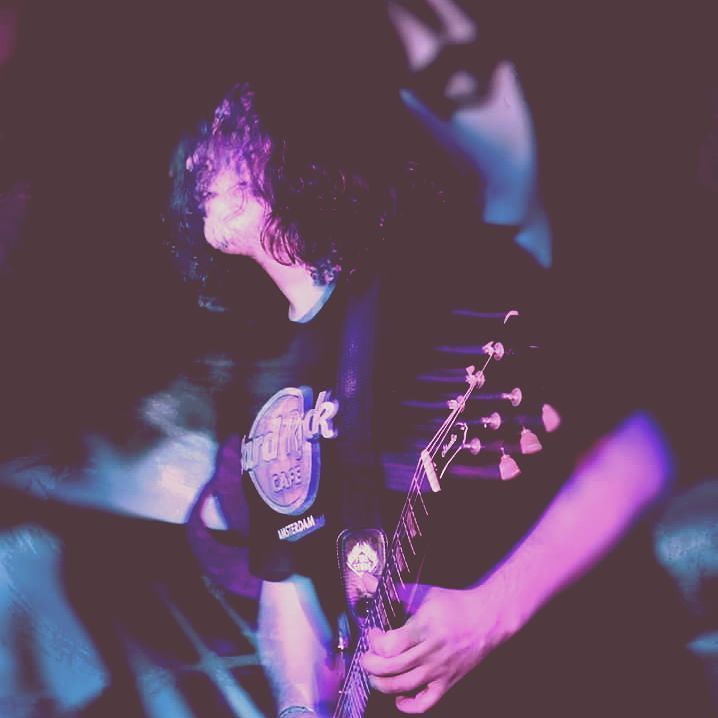 AthensInsta's tweet image. In the zone... #ProjectTheory #athens #BUMSlive by xjimdim ift.tt/1Sz7Ybv