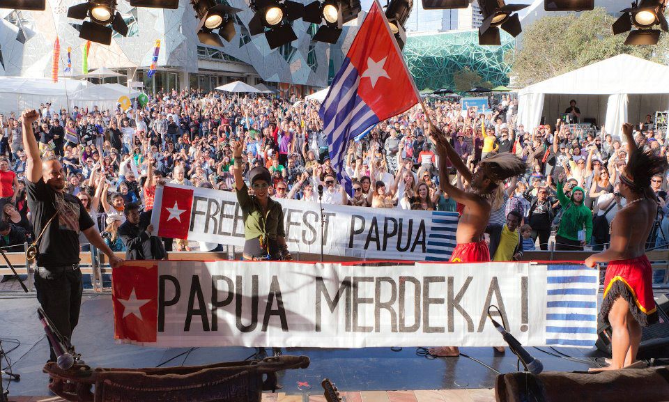 FreeWestPapua's tweet photo. .@RizeMorningStar and @bluekingbrown concert in Australia for #WestPapua's freedom! https://t.co/8TGLfiLOMY