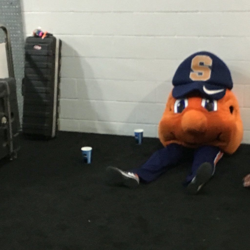 dmad1433's tweet image. Let&apos;s check in with Otto the Orange...