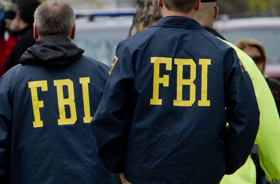 MexicanJournal's tweet photo. Mexicana entra en lista de los 10 fugitivos más buscados del FBI https://t.co/avX2UOoHMX https://t.co/iTH6Lykryg