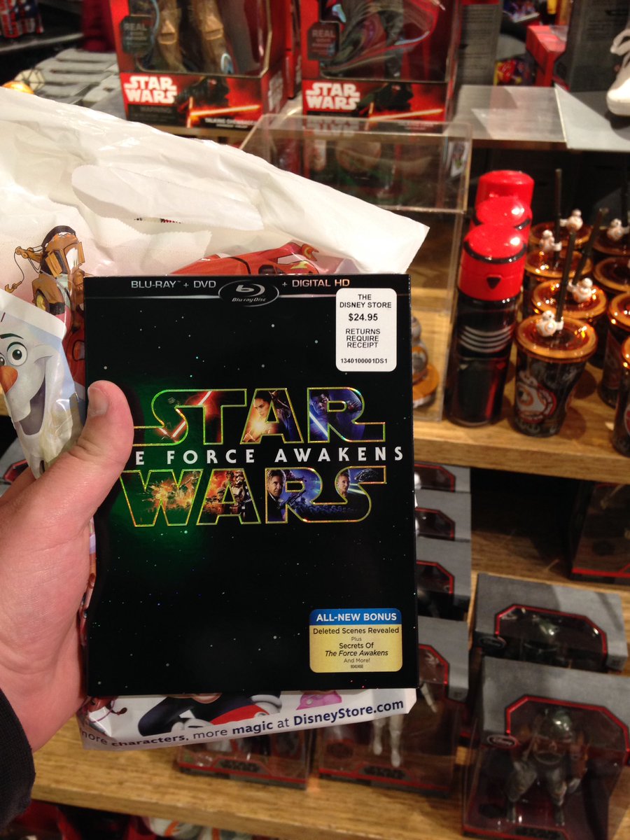 AaronDHastings's tweet photo. I got it!! #Disney #DisneyStore #ReservedCopy #StarWars #TheForceAwakens #DVD https://t.co/xnJHYg52hC