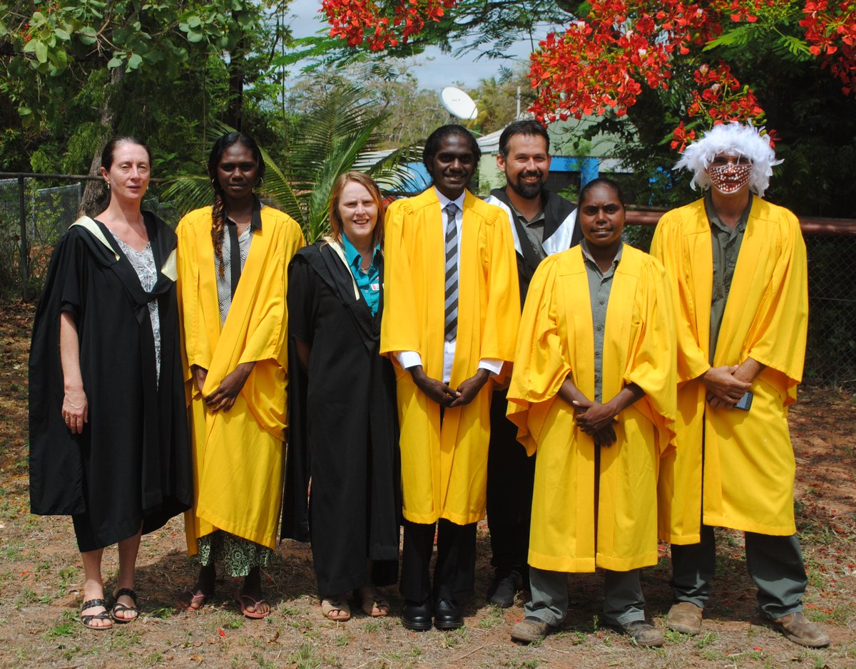 indigenous_gov's tweet photo. Congrats to the first grads of the #LearningonCountry course #WorkingonCountry https://t.co/wacbJ82jeD https://t.co/1tmnz7UPHN