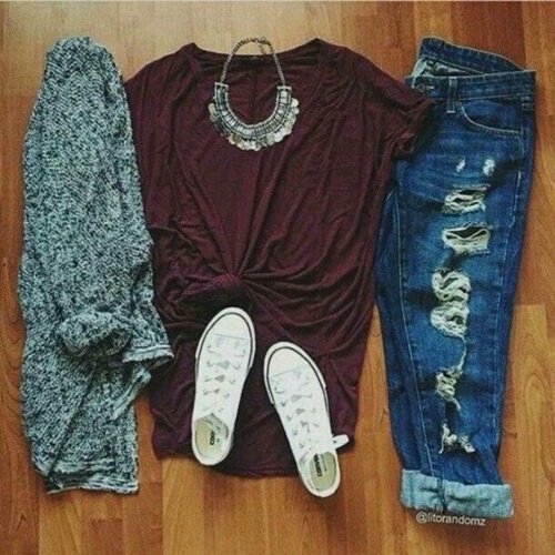 xogamesxo's tweet photo. choose one outfit https://t.co/2XItYhl2bB