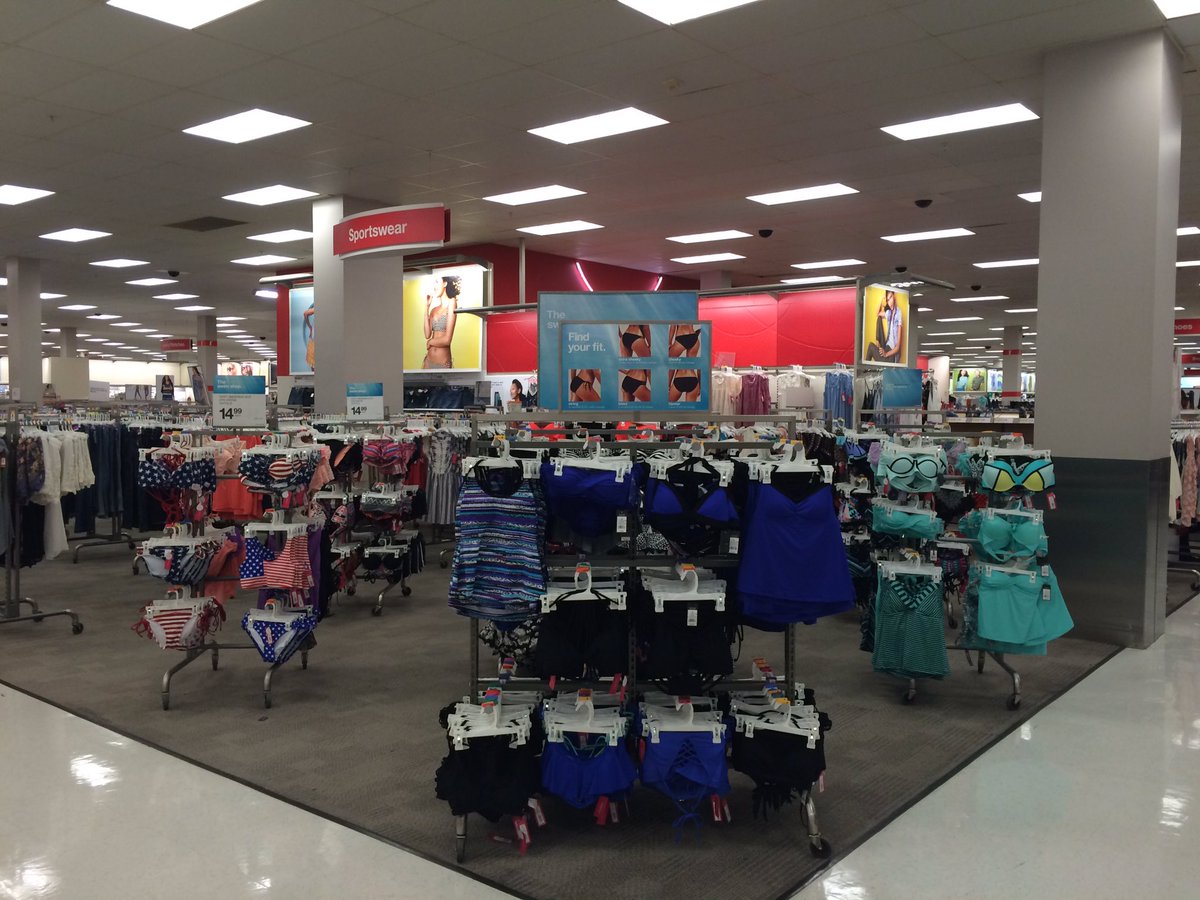 KinerMargaret's tweet photo. Surf &amp; Sun and always Beach ready at T1295! #BeBold #30in2016 @GinaMogollon @LydiaDiazTGT https://t.co/yl3dSd8Oc0