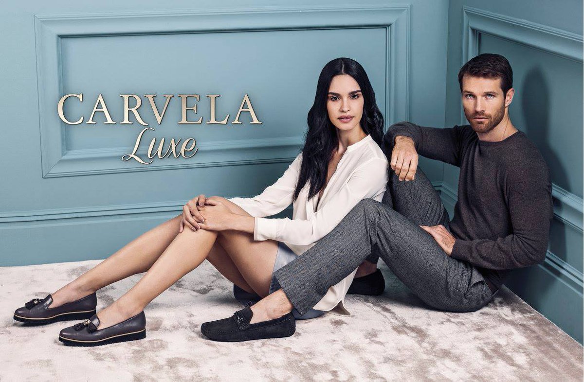 RoodebloemS's tweet photo. #Carvella #Luxe in the Drive-in Studio // Photographer @MargueriteShoot // @linda_oc1 @yourcanvas #RoodebloemStudios https://t.co/9c9uHlGtuV