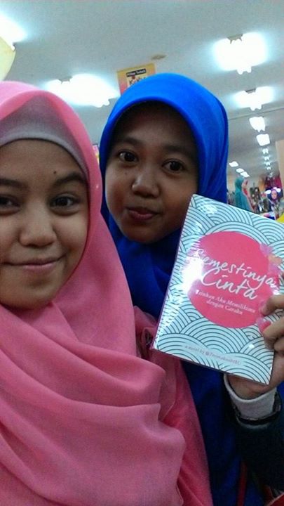 TerimakasihIBU's tweet photo. Allah memberikan kesedihan, dan Dia juga pasti sudah menyiapkan kebahagiaan.

#SemestinyaCinta https://t.co/nJycXHhCoh