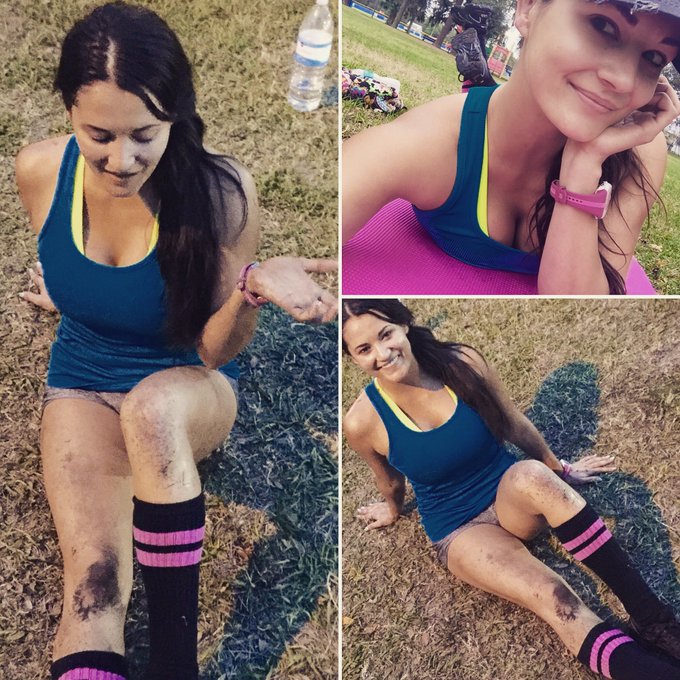 🙀Dirty knees..... look at these👀#PROOF that I did not hold back on this #workout #NoDirtyJokes #Fit #Fitness<a href="/tag/proof"class="tags">#PROOF</a><a href="/tag/fitfam"class="tags"><span>#fitfam</span></a><a href="/tag/fitness"class="tags"><span>#fitness</span></a><a href="/tag/workout"class="tags"><span>#workout</span></a><a href="/tag/fit"class="tags"><span>#fit</span></a><a href="/tag/nodirtyjokes"class="tags"><span>#nodirtyjokes</span></a>