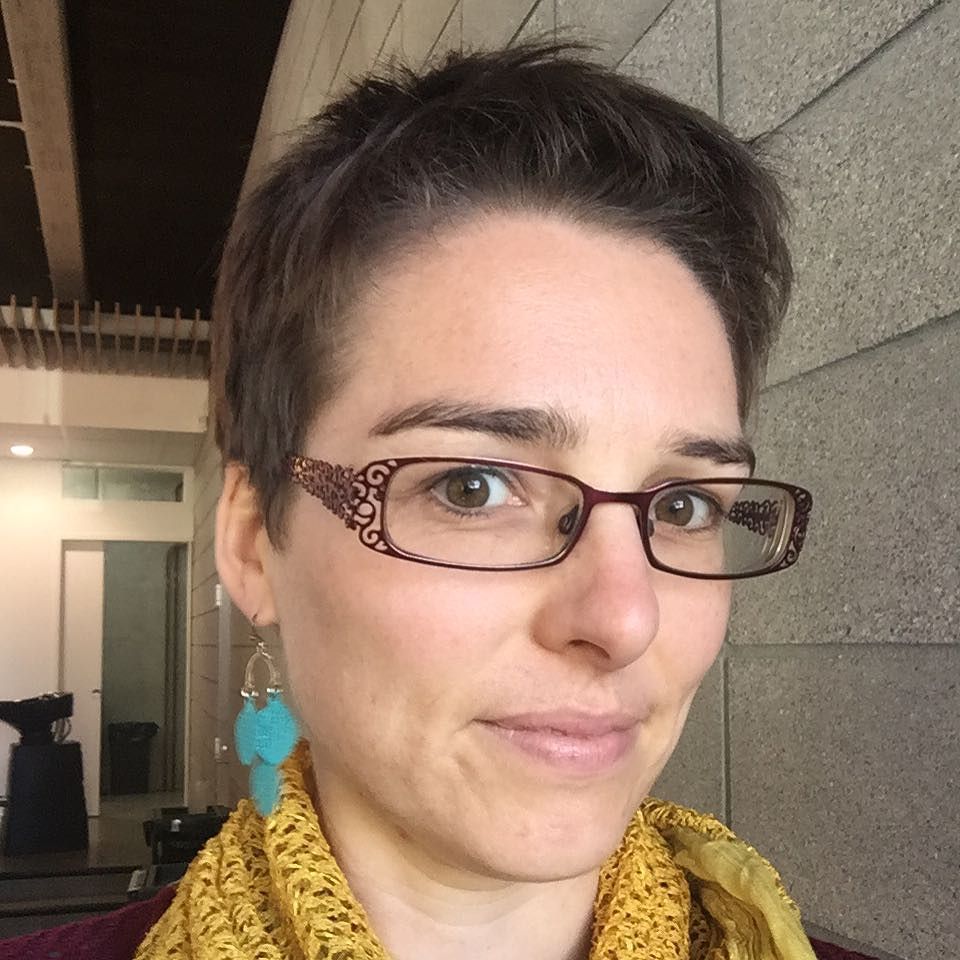samanthapmackay's tweet photo. Hold onto your hats folks, itโs even shorter than last time! @luxeandduke #cuttingdayโฆ https://t.co/VtsgpxSKO0 https://t.co/dZbE1i0SEX
