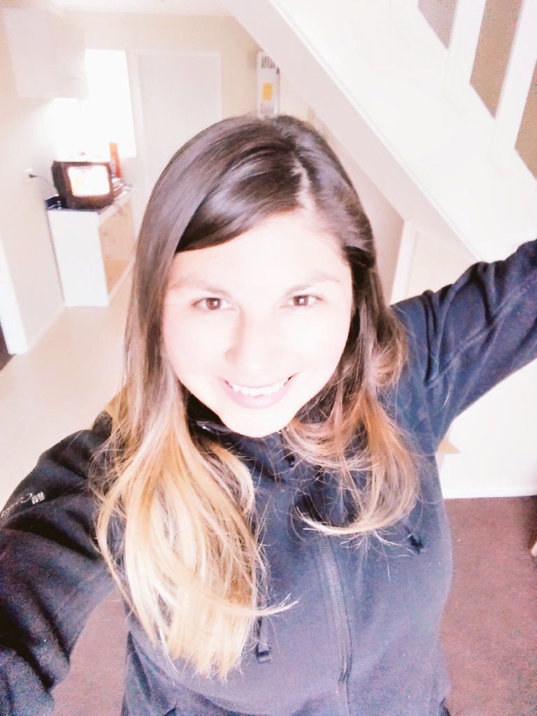 karyperales2's tweet photo. Feliz en mi casita 👏👏👏👏👏 https://t.co/9dydbWA13V
