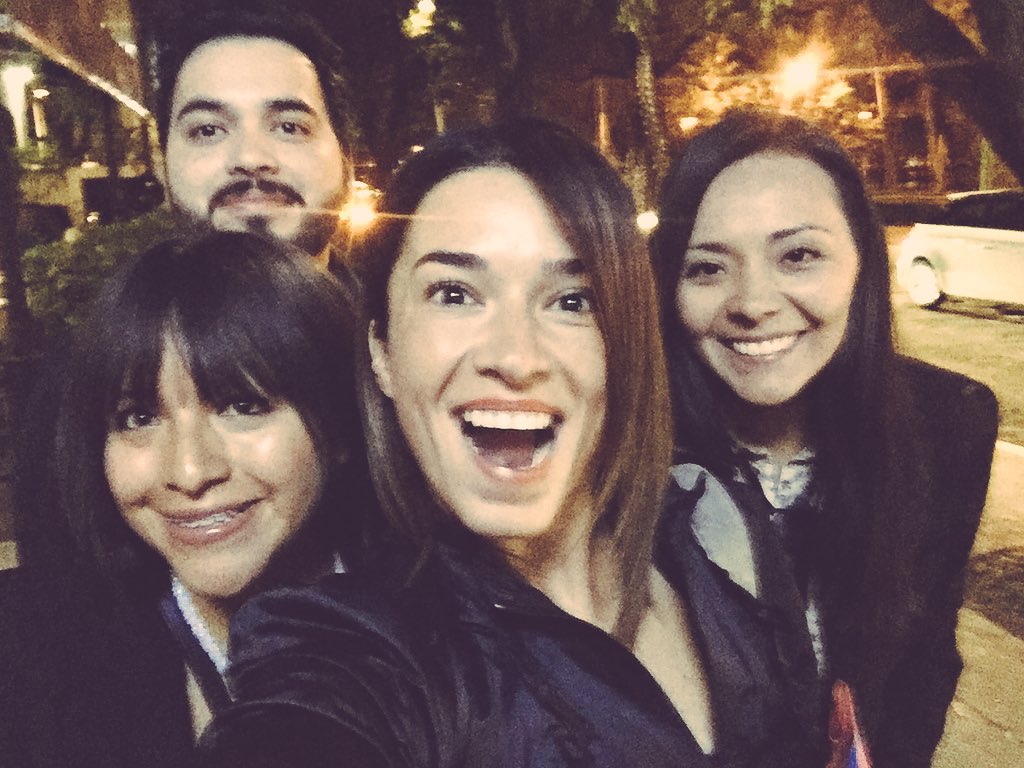 LAURAGII's tweet photo. Con el mejor equipo .... Equipo: https://t.co/qYI8eoATaC .... @gheredia85 @jsski @PaoValen 😍..... https://t.co/NfBheJkA3I