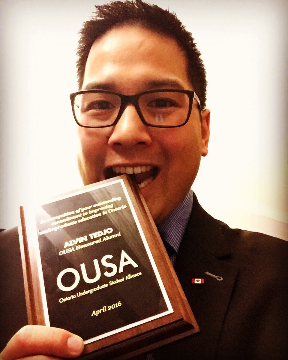 AlvinTedjo's tweet photo. So it's not made of chocolate, my kids won't be as impressed. Humbled to be honoured by @OUSA tonight at #PiHED https://t.co/IGXcA5FHhA