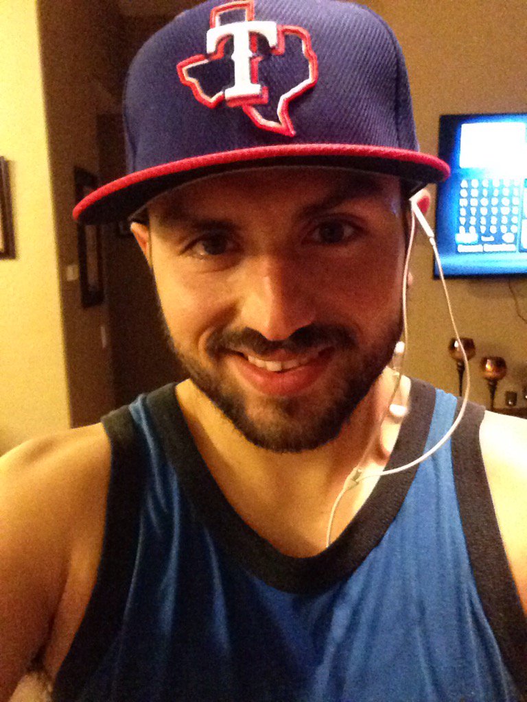 mlasp7325's tweet photo. #freshoutthegym https://t.co/2Id0izboYU