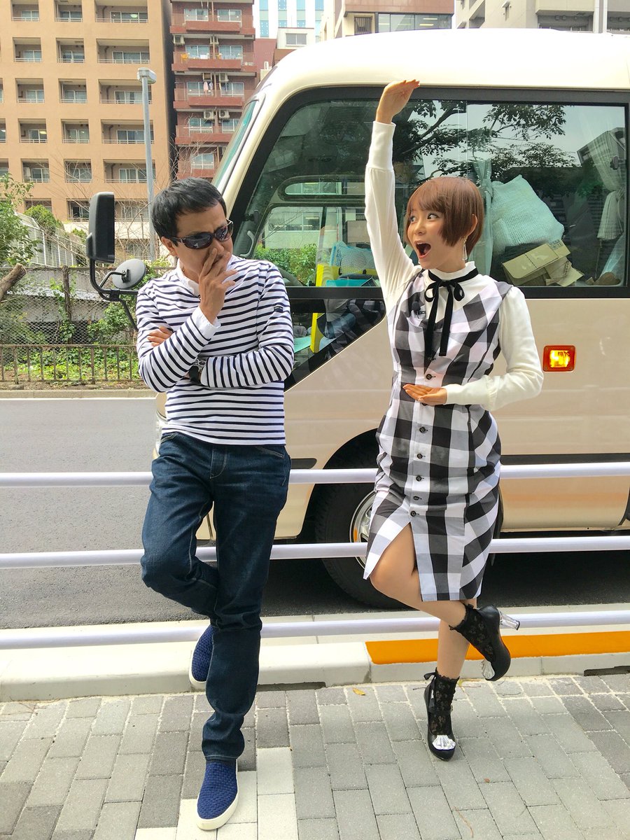 しぶとい中川翔子 中山秀征さんは30年前に実写版おそ松くんの カラ松でした 30年ぶりの封印を解いた T Co Zq6nykkjaj