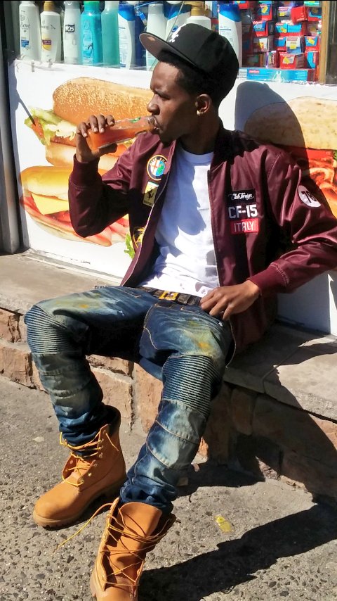 milowdadoubleOG's tweet photo. Who da fuck is you?? Idk nigga. https://t.co/XsiIgYvybW