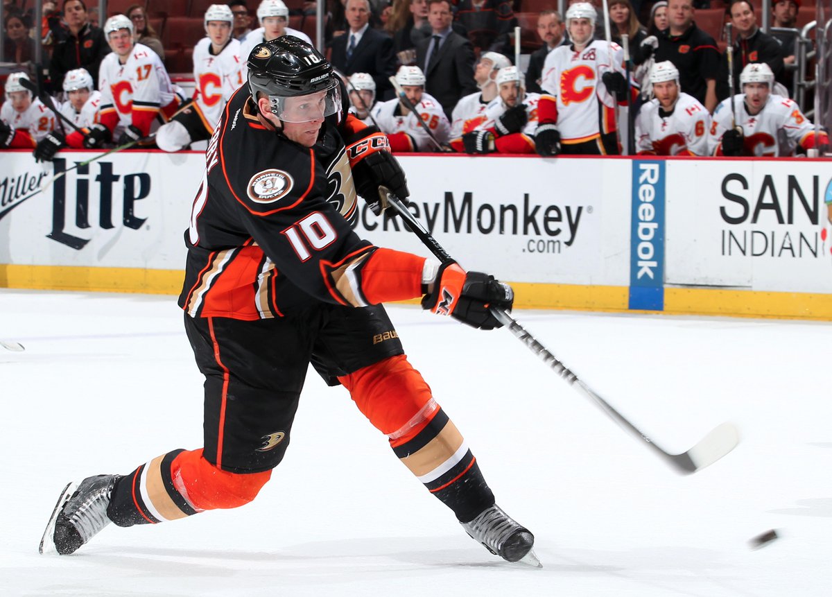 SPORTalkDucks's tweet photo. ⭐️'s of the game:
⭐️⭐️: John Gibson (24 saves)
⭐️⭐️⭐️: Corey Perry (1 G, 4 SOG) https://t.co/UKFdy8KiIB