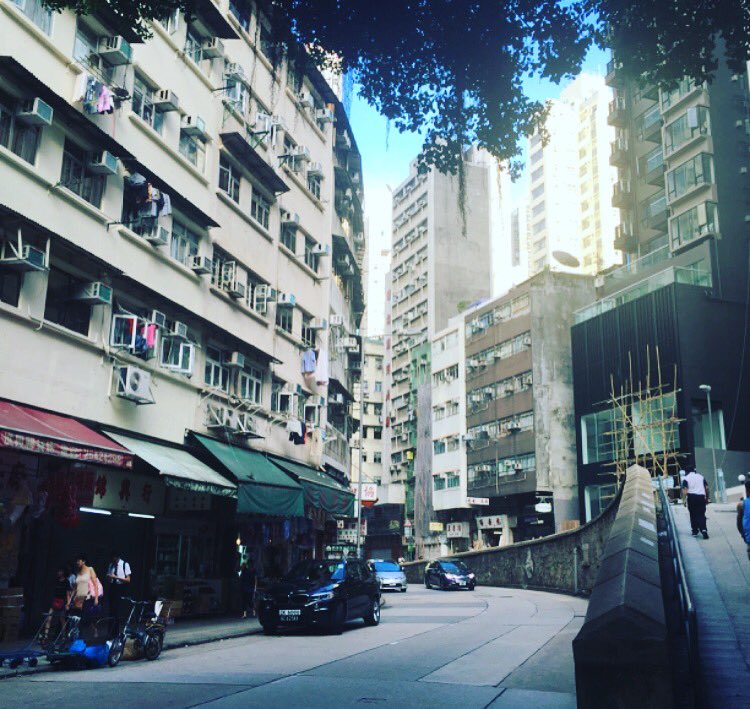 boye_zhang's tweet photo. #emotionalcity #scm6305  #Hongkong Make a turn. https://t.co/Sc7GOV2USX