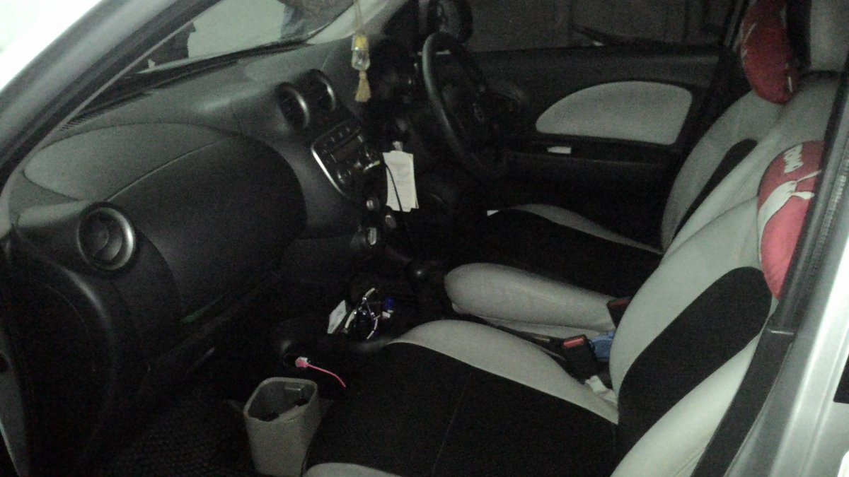 nooryasin01's tweet photo. Nissan March AT 1.2 tahun 2013 Dp 18jt saja. https://t.co/K3Yx9vI5kB