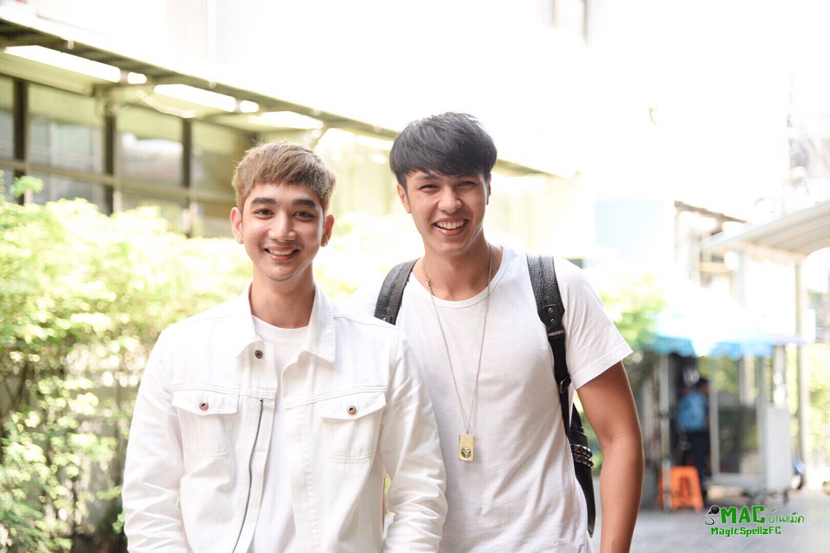 mac_watsudklafc's tweet photo. Mac &amp; Max ที่ฮาเร็มเชควันนี้ค่า @MagicSpellz2 @MaxAF12 https://t.co/ilU6651IjV