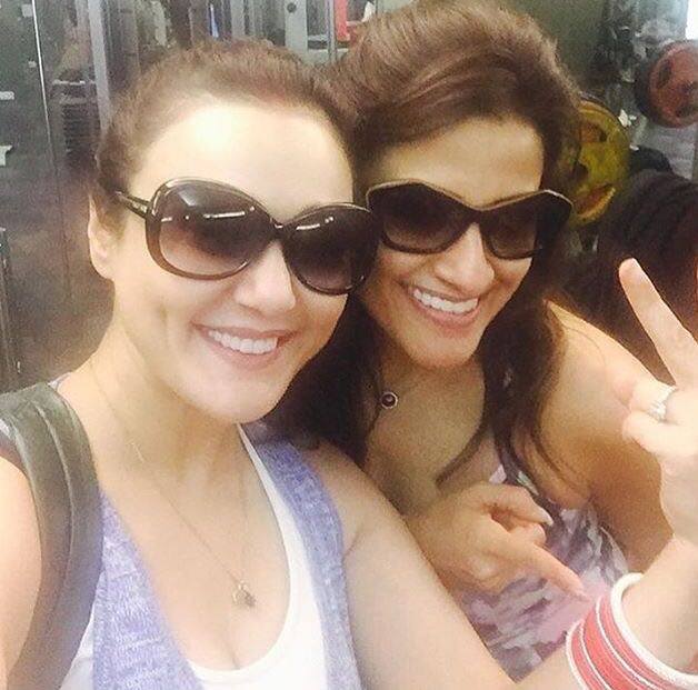 Spotted! - <a href="/realpreityzinta/">Preity G Zinta</a> with her fitness trainer, <a href="/YasminBodyImage/">Yasmin Karachiwala</a>