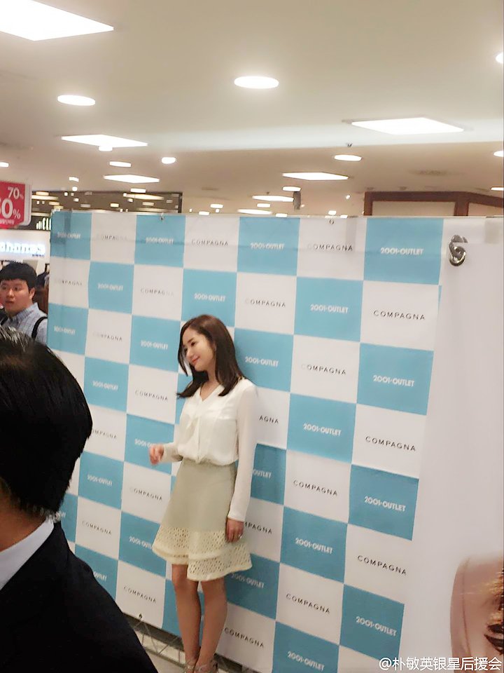 PrettyAngelPMY's tweet photo. ((Photos))
04-06-16
#ParkMinYoung For Compagna 2016 Fan Signing Event.
#CompagnaQueen #Compagna2016 #CompagnaFanDate https://t.co/PNd8uCeyUc