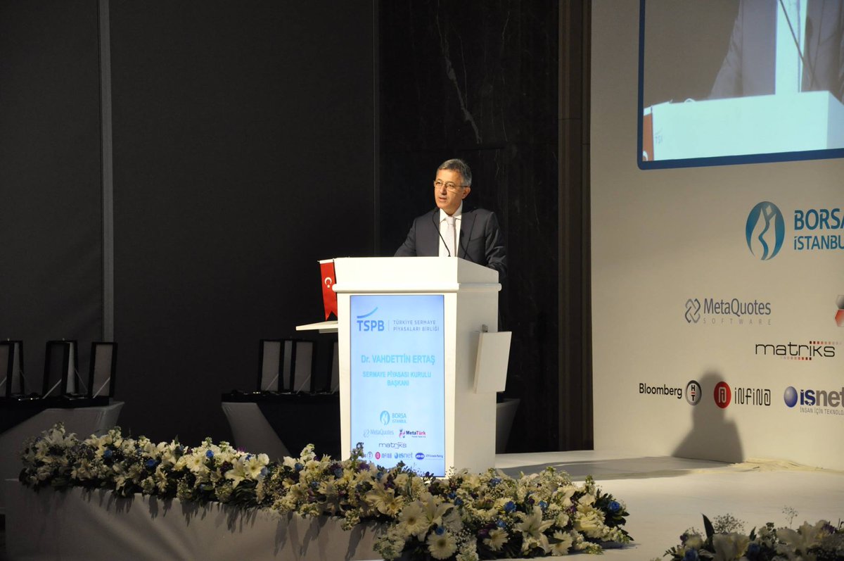 tspborgtr's tweet photo. #TSPB2016 En Yaratıcı Sermaye Piyasası Projesi ödülü 'TEFAS' ile Sn. Dr. Vahdettin Ertaş'ın oldu. @spkgovtr https://t.co/Uq8T3W6E1E