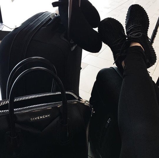PostBadModa's tweet image. All Black ⚫️ #Givenchy