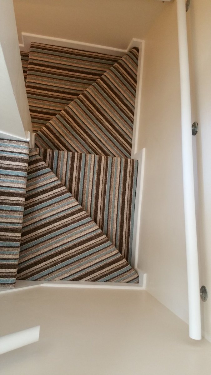 CarpetsCook's tweet photo. #gala #hardwearingcarpet #bleachclean #carpet #flooring #staircarpet #stripecarpet £11.99 a metre squared https://t.co/Avi6V8IO4P