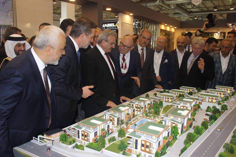 KonutveYapi's tweet photo. Bursa Gayrimenkul'16 fuarı açıldı.Sektör temsilcilerini bir araya getiren fuar ilgiyle karşılandı. https://t.co/kcMqtX4Wqc
