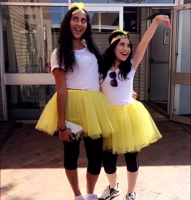ilyjbswaggy's tweet photo. Besties that dress together stay together ๐ฏ๐ ๐ #theheightdifference @sammi_pet https://t.co/yyzp6cMW06