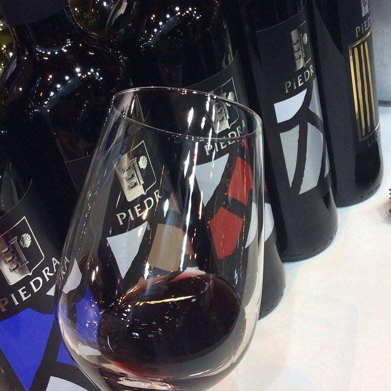 Thx <a href="/1ATD1/">Antonio Trento</a> by ift.tt/1qqwgyg <a href="/piedrawines/">Estancia Piedra SL</a> en #30SalondeGourmets
Bodega Estancia Piedra un vino con caráct…