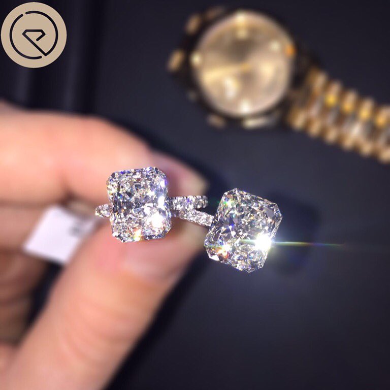 xCHAMPAGNEGEMx's tweet photo. #MyLoveAffairWithDiamonds with @dwachler for #RadicalRadiant!
#YourDailyDoseOfSparkle #ChampagneGem https://t.co/Wub17u4CAC
