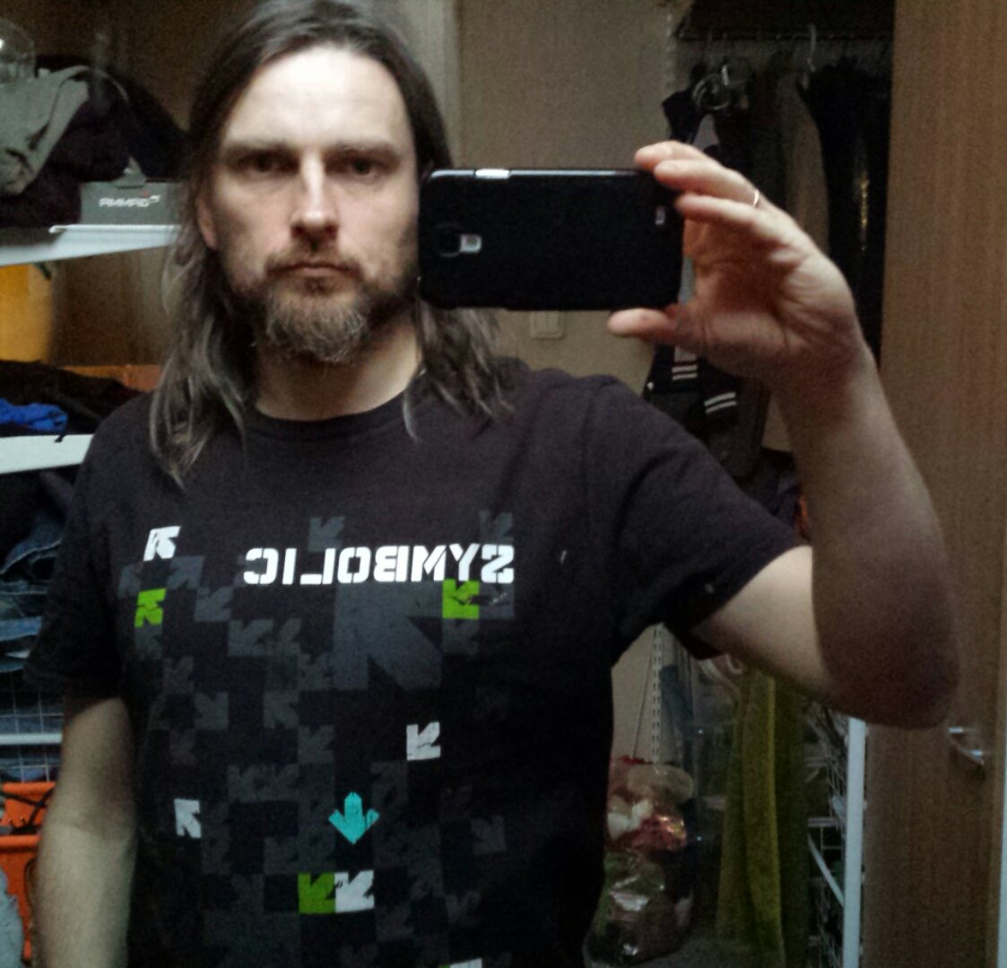 JrrRage's tweet photo. Jauns krekliņš! Rīt plānojas studijas ieraksts!
Nevar jau ar parastu kreklu ierasties. 
Nezinās kuru grupu pārstāvu! https://t.co/q8qdy8vpfD