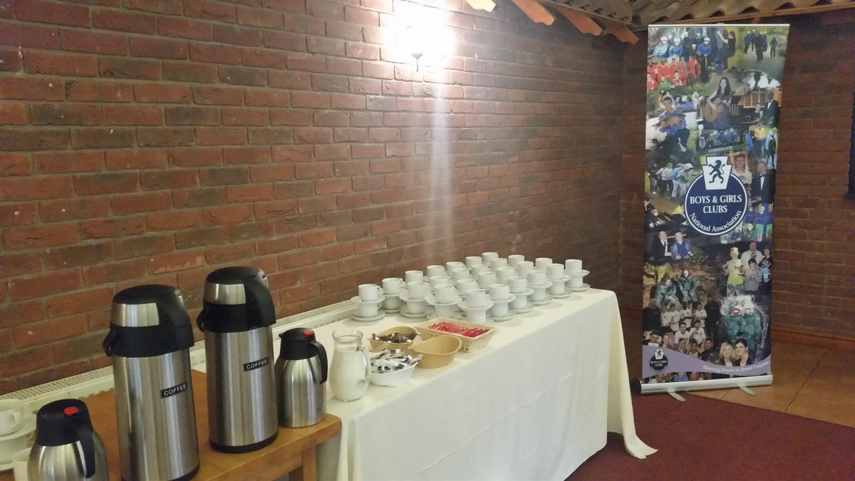 Lovemelemontea's tweet photo. We're ready to welcome you all to#ylreload. Come and join us. It's gonna start in 10 minutes! #younglincs https://t.co/TJ6gIsucOt