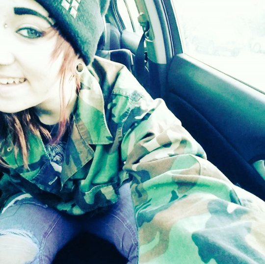 Need to take a new picture but this isn't to old. https://t.co/rOBM6HVU51