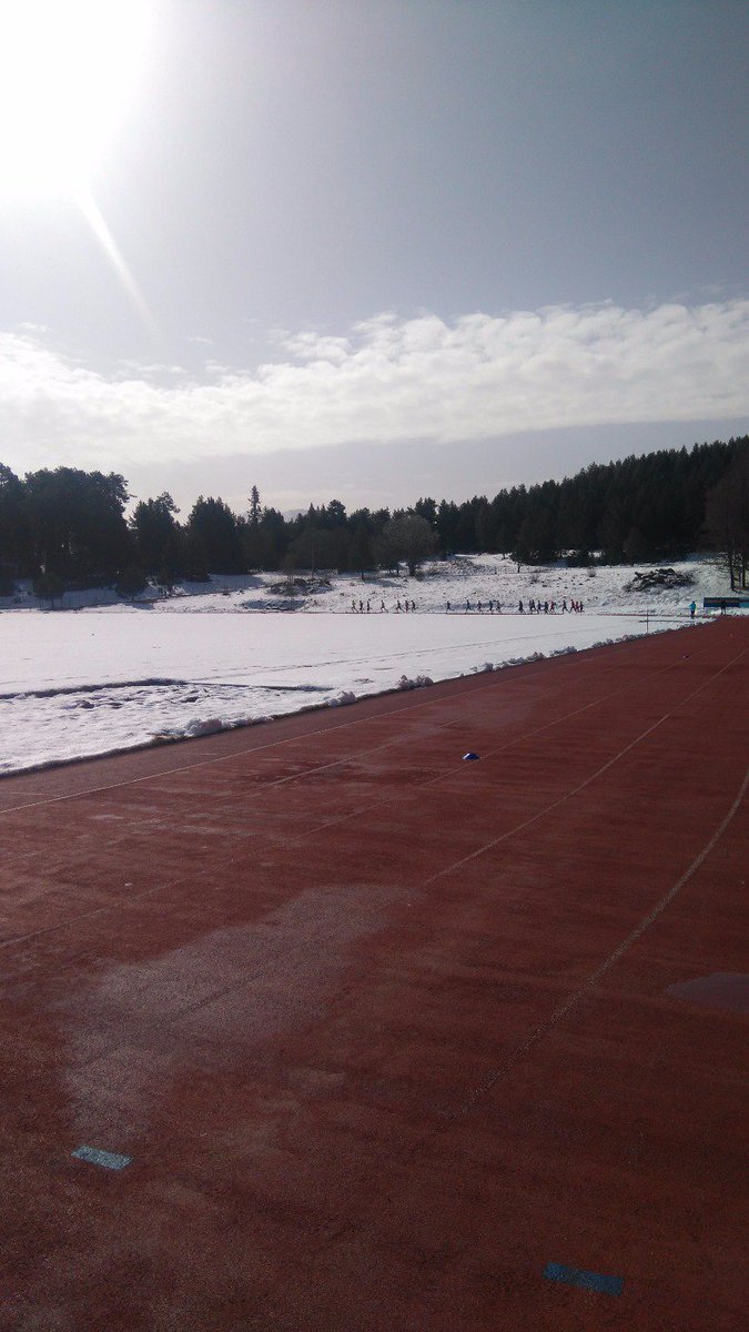 ShannonSproston's tweet photo. Track day @StMarysSptRehab #sportrehab #freezing #speedsession https://t.co/8IYRg7xYSm