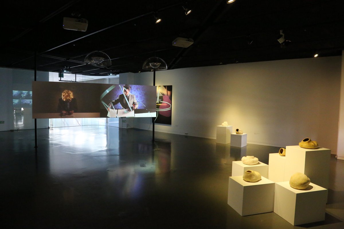 PalaisdeTokyo's tweet photo. Jusqu'au 29/5 #UrbanLegends, expo hors les murs du Pavillon du @PalaisdeTokyo au @SeoulSema https://t.co/Ui0aPhjuuL https://t.co/SNLur544zo